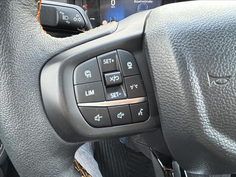 Ford Ranger 3,0 EcoBlue 177 kW V6 Wildtrak - fotka 17 z 49