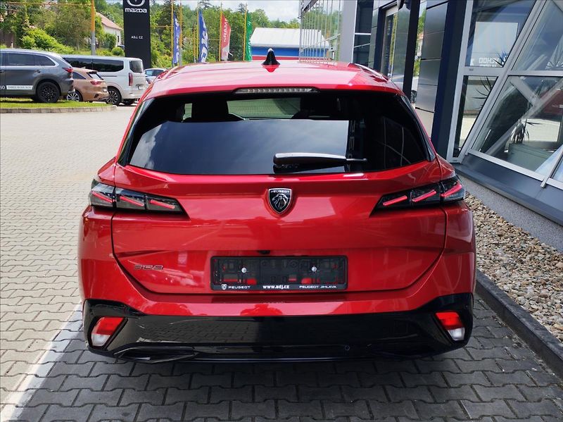 Peugeot 308 (2026) 1.5 308 SW ALLURE BlueHDi 130 - fotka 8 z 16