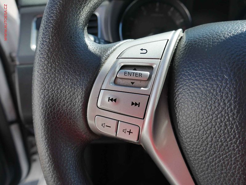 Nissan Pulsar (2015) 1.2PT, ČR, AC, temp - fotka 13 z 18