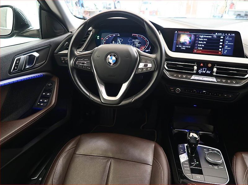 BMW Řada 2 (2020) 218i Gran Coupé - fotka 7 z 18