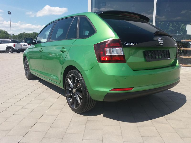 Škoda Rapid 1.4TSi,DSG,XENONY,PANORAMA!! - fotka 7 z 31