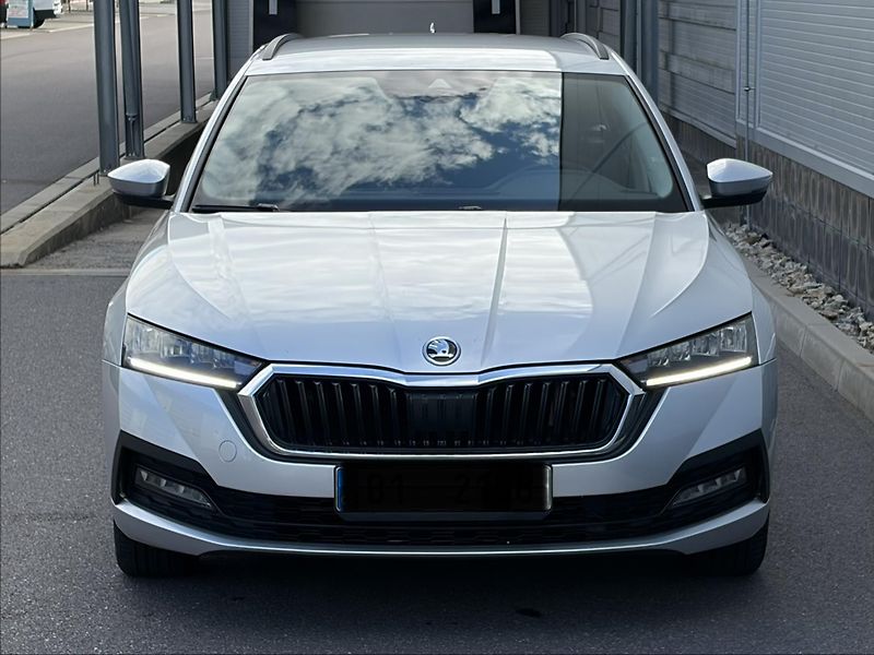 Škoda Octavia (2022) 2.0TDi DSG/BEZ NEHODY/ACC/NAVI - fotka 8 z 26