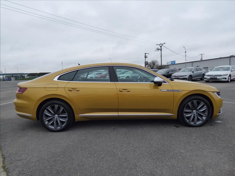 Volkswagen Arteon 2,0 TSI DSG,Navi,Kessy  Elegan - fotka 2 z 51