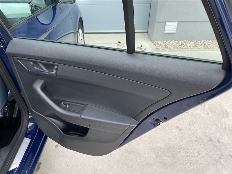 Škoda Fabia 1,2 TSI 81KW DSG STYLE,ČR. - fotka 23 z 25