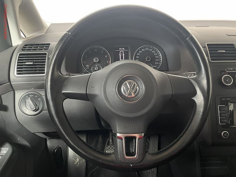 Volkswagen Touran (2011) 1.4 TSi, Comfortline, navi - fotka 12 z 15