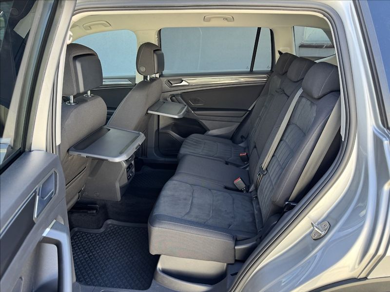 Volkswagen Tiguan Allspace 2,0 TDI DSG 4MOT HIGHLINE ČR - fotka 19 z 50
