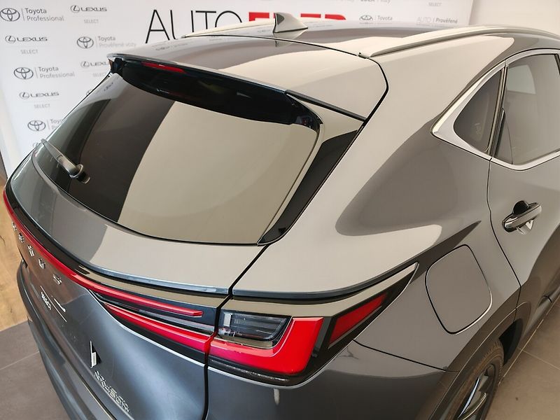 Lexus NX 450h plus 450h+ Plug-in Hybrid EXECUTIVE - fotka 9 z 44