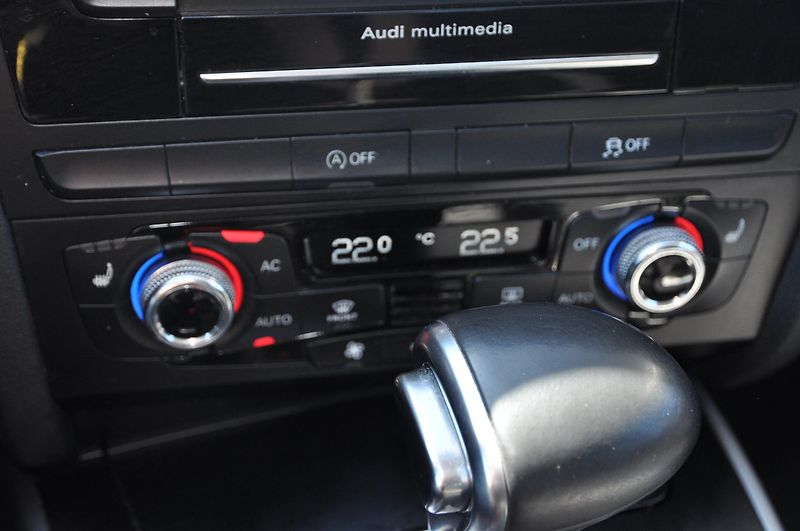 Audi A4 2.0TDi 110kW KOMBI Automat - fotka 19 z 20