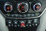 Mini Countryman 2.0i 131kW ALL4 SERVIS KN. ČR - náhled 21