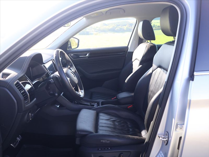 Škoda Kodiaq 2,0 TDI 147kW DSG 4x4 L&K DPH - fotka 10 z 31
