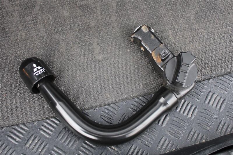 Mitsubishi Eclipse Cross 1,5 T  AUTOMAT,4x4,INSTYLE - fotka 36 z 42