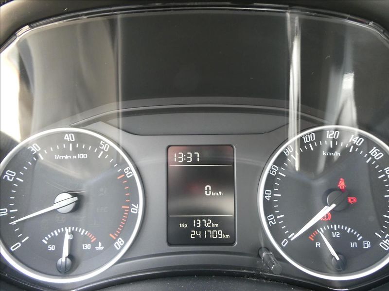 Škoda Octavia 1,2 TSi 77kW motor 110tKm,2xko - fotka 31 z 42