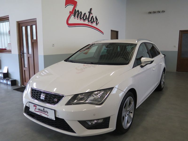 Seat Leon (2015) 2.0TDI FR,klima,navi,servis - fotka 1 z 29
