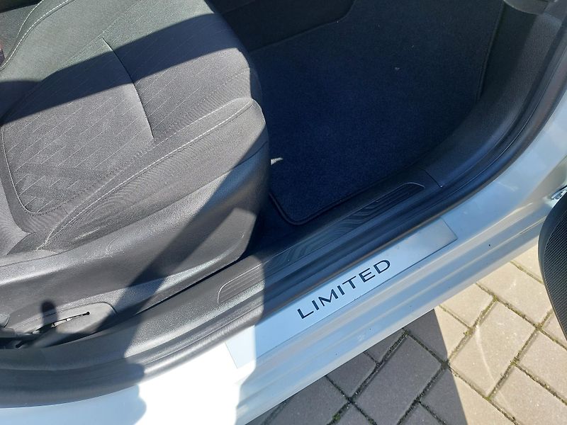 Renault Mégane (2019) IV.Limited 1.3TCe - fotka 24 z 38