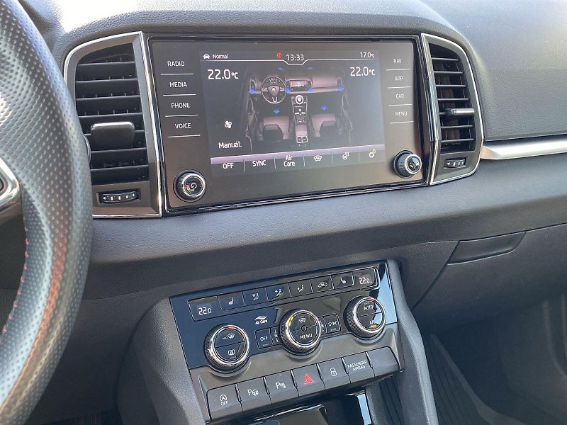 Škoda Karoq (2018) 1.5 TSI DSG Style + - fotka 24 z 36