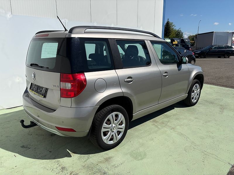 Škoda Yeti 2.0TDI, 81kW, Klima, Výhřevy - fotka 2 z 22