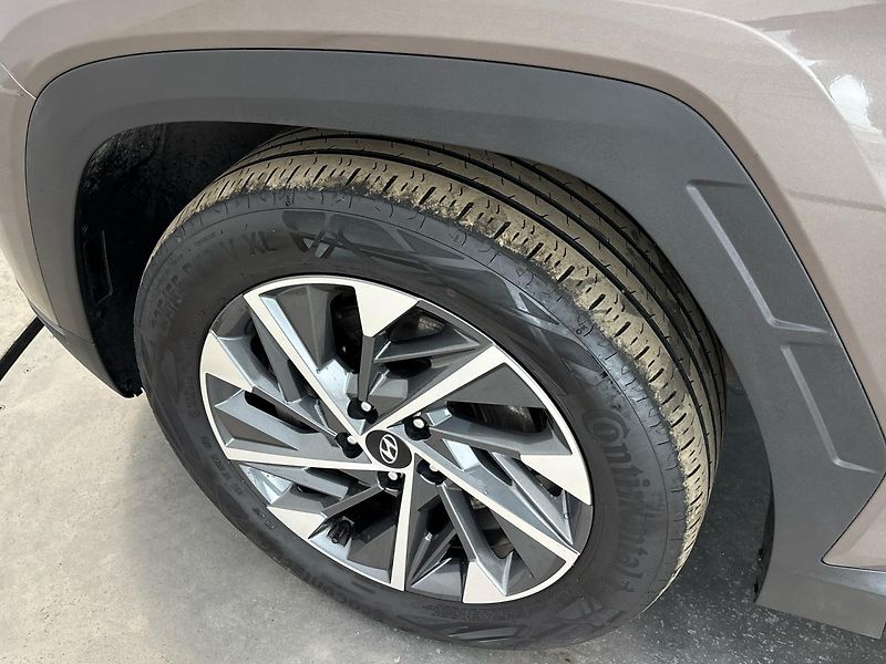Hyundai Tucson Style 4x4 DCT - fotka 28 z 30