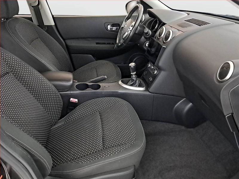 Nissan Qashqai (2009) 2.0, Serv.kniha, Tempomat - fotka 9 z 19