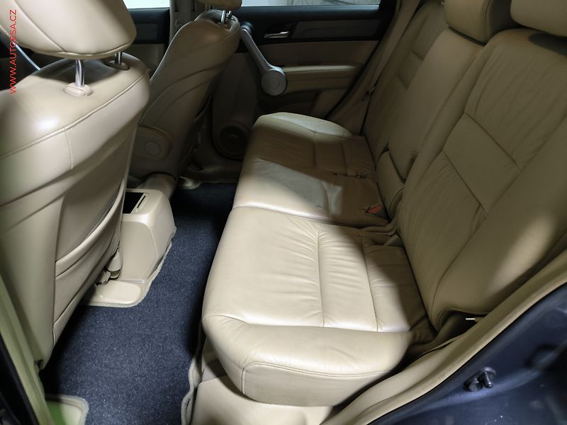 Honda CR-V (2008) 2.2 CTDi 4x4, Executive - fotka 10 z 17