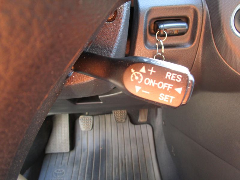 Toyota Corolla Verso 2,0D-85KW - fotka 14 z 17