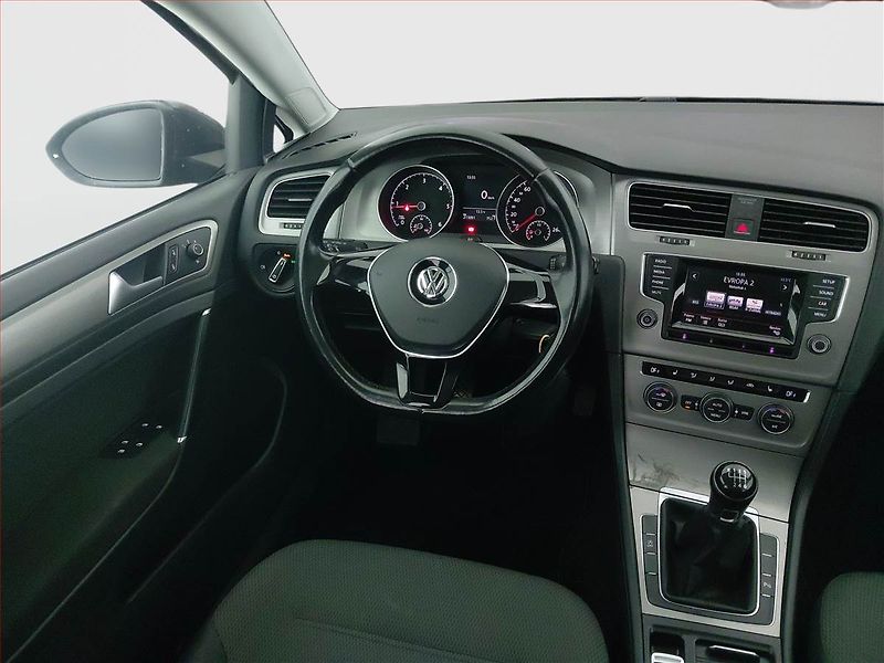 Volkswagen Golf (2014) Comfortline 2.0 TDI, Tempomat - fotka 7 z 18