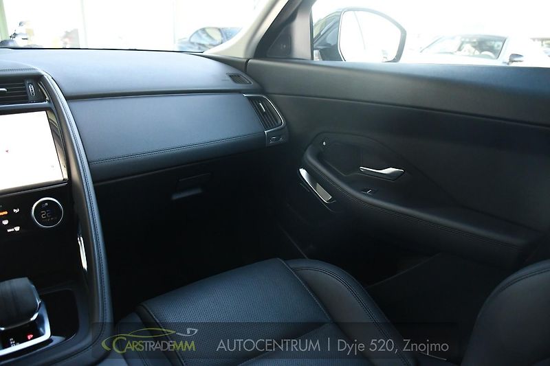 Jaguar E-Pace D165 AWD - fotka 22 z 51