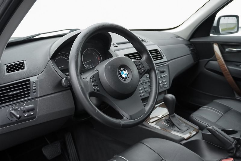 BMW X3 3.0d 150kW xDRIVE - fotka 18 z 20