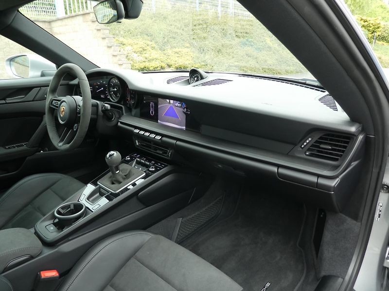 Porsche 911 CARRERA GTS  - fotka 14 z 28