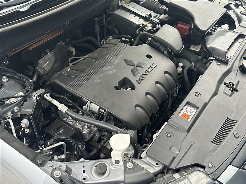 Mitsubishi Outlander 2,0 150PS  Active A/T - fotka 46 z 52