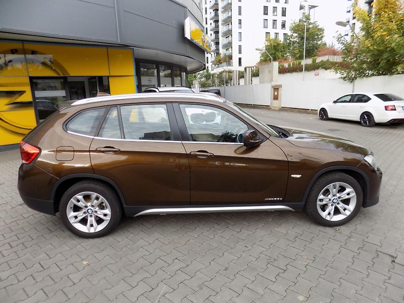 BMW X1 (2011) 2.3 D X-Drive - fotka 8 z 13