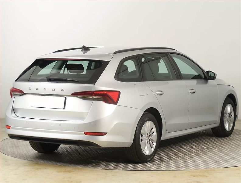 Škoda Octavia (2023) Ambition 2.0 TDI - fotka 5 z 18