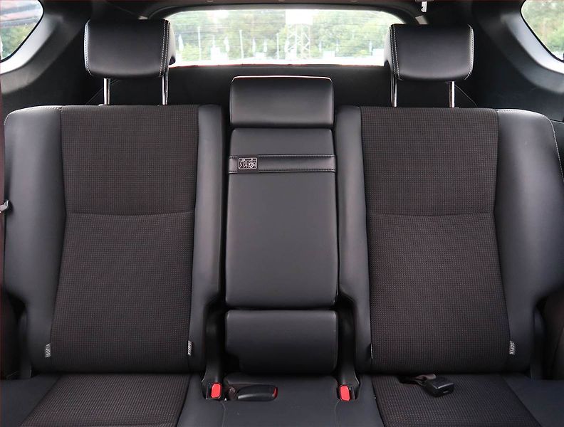 Toyota RAV4 (2017) Selection 2.5 Hybrid, Hybrid - fotka 10 z 20