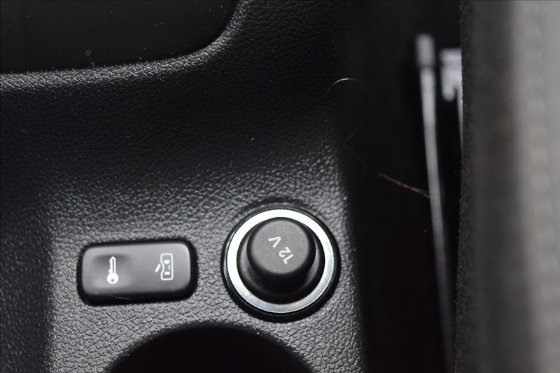 Škoda Yeti 2,0 TDI 110KW 4x4 TAŽNÉ XENONY - fotka 41 z 50