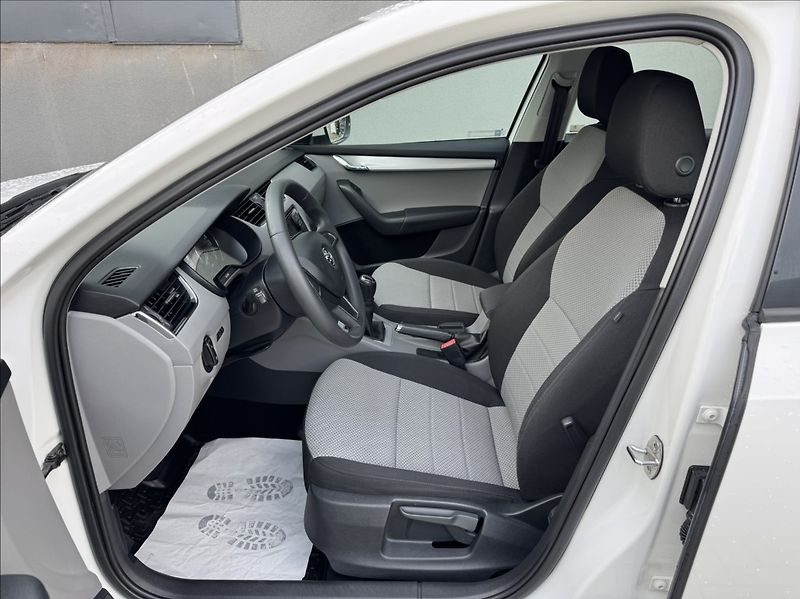 Škoda Octavia 1,6 TDI 81kW 2.maj. původ ČR - fotka 21 z 50