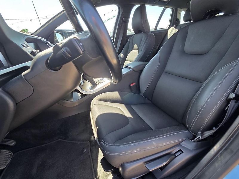Volvo V60 (2013) 2.0 D4-120kw-NAVI-A/T-SUPER - fotka 10 z 14