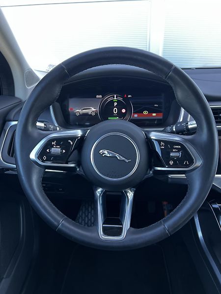 Jaguar I-Pace EV400 AWD S 90kWh SOH 92% - fotka 9 z 27