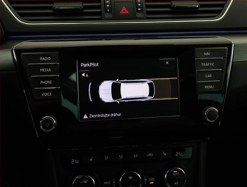 Škoda Superb (2016) Style 2.0 TDI, Automat, Navi - fotka 18 z 26