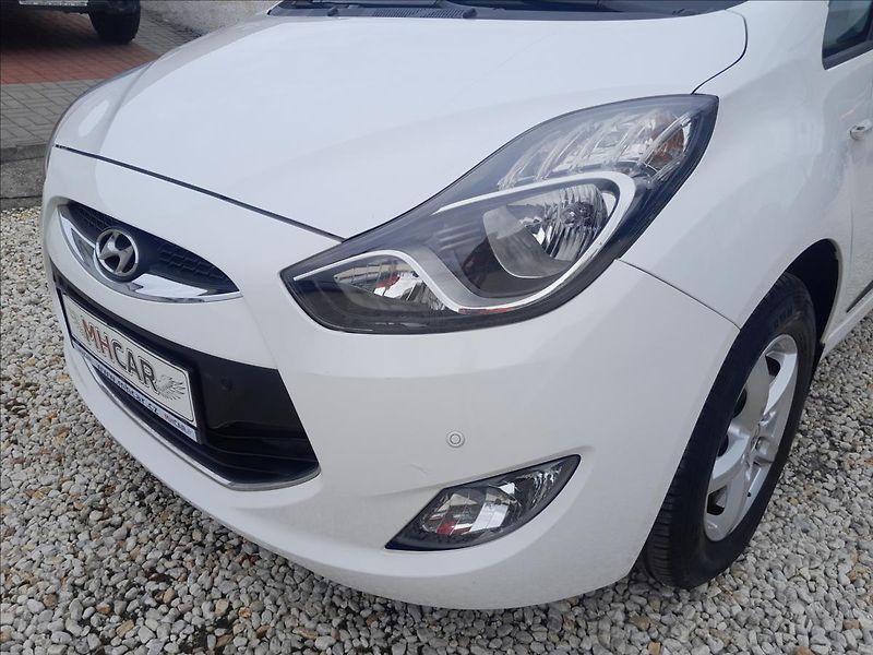 Hyundai ix20 1,4i16V 66 kW - fotka 12 z 48