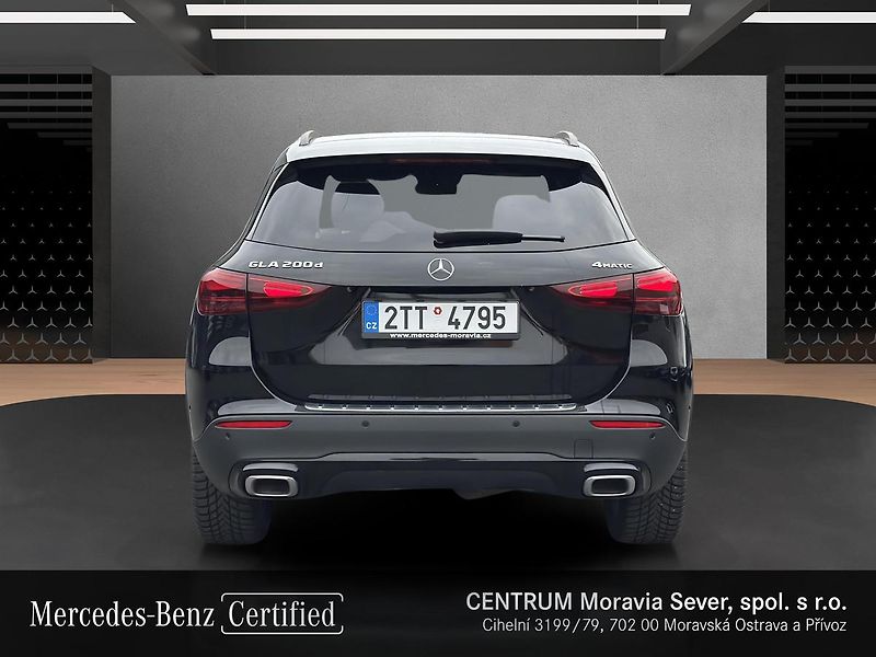 Mercedes-Benz GLA 200d 4MATIC - fotka 4 z 16