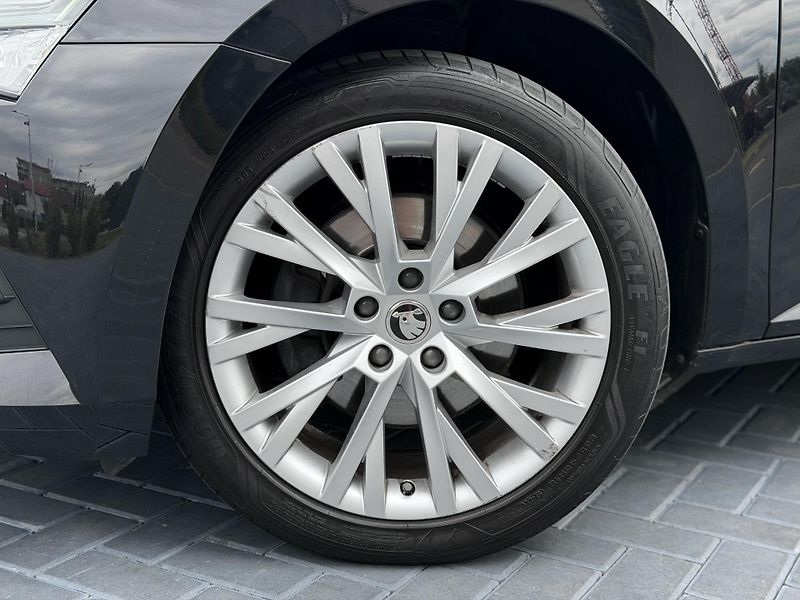 Škoda Superb (2022) 2.0 TDi 110 kw/tažné/DPH - fotka 10 z 25
