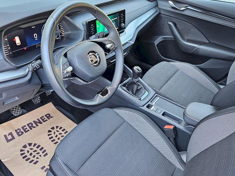 Škoda Octavia (2024) COMBI Ambition PLUS TSI 110/1. - fotka 11 z 26