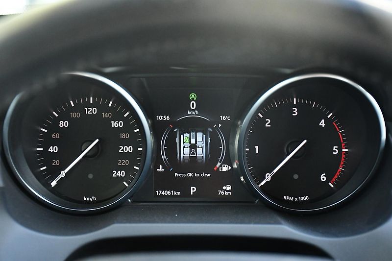 Land Rover Range Rover Evoque 2.0d NAVI PDC - fotka 30 z 35