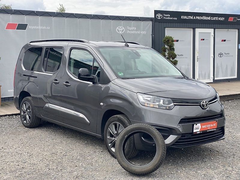 Toyota ProAce City Verso 1.2iT, ČR, Family, 7 míst - fotka 1 z 18