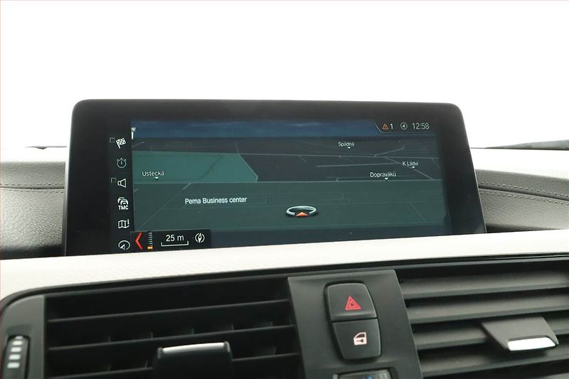BMW Řada 4 (2018) M Paket 420d, 4X4, Automat - fotka 13 z 19