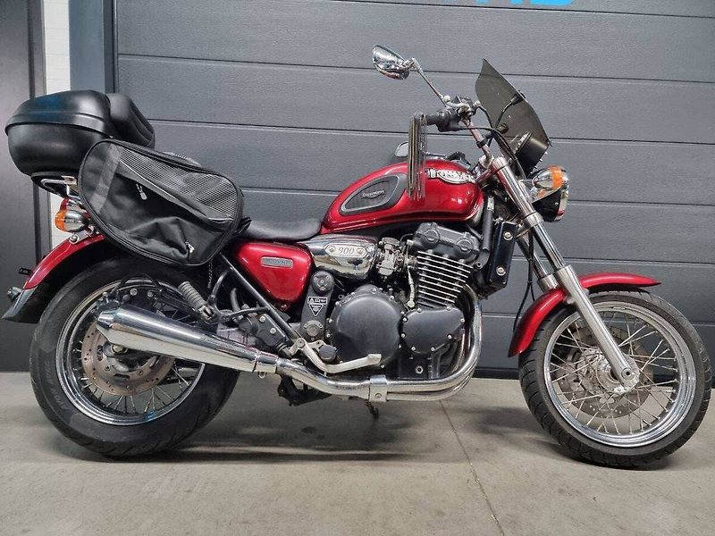 Triumph Legend TT (2001) - fotka 1 z 13