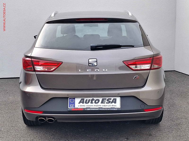 Seat Leon (2014) 1.4 TSi, FR, výhřev sed - fotka 5 z 16