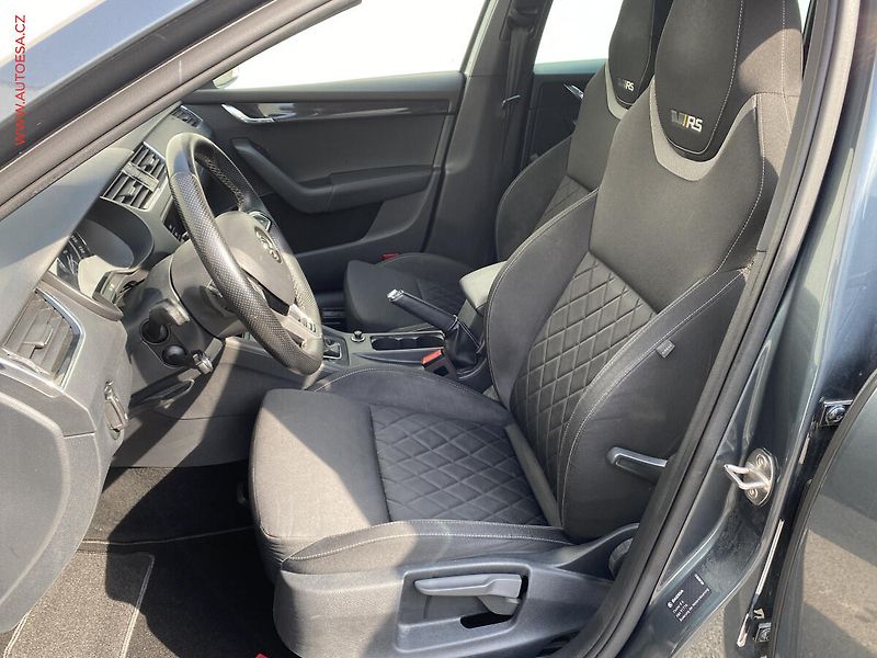 Škoda Octavia (2018) 2.0 TDi, RS, DSG, LED, TZ - fotka 9 z 18