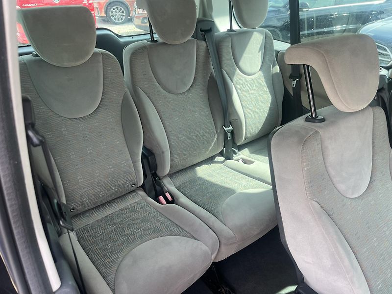 Fiat Scudo (2009) 2.0 HDi 140MJ   8-Míst Long  - fotka 17 z 20