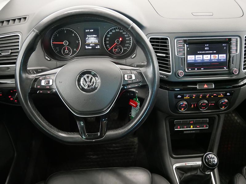Volkswagen Sharan - fotka 21 z 24