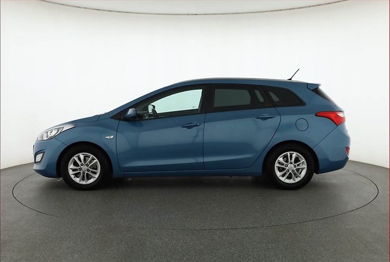 Hyundai i30 (2015) 1.6 MPI, Tempomat - fotka 3 z 17